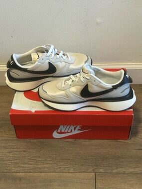 Nike Women’s Phoenix Waffle Sneakers